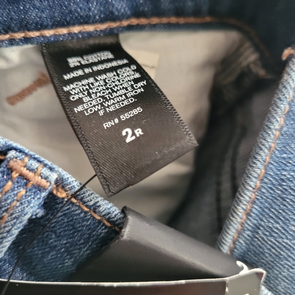 EXPRESS SKINNY DISTRESSED JEANS 2 and 4 - Picture 8 of 9